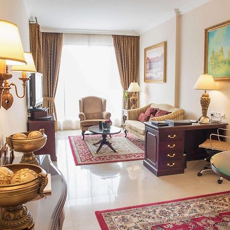 Mercure Dubai Barsha Heights Hotel Suites And Apartments Extérieur photo